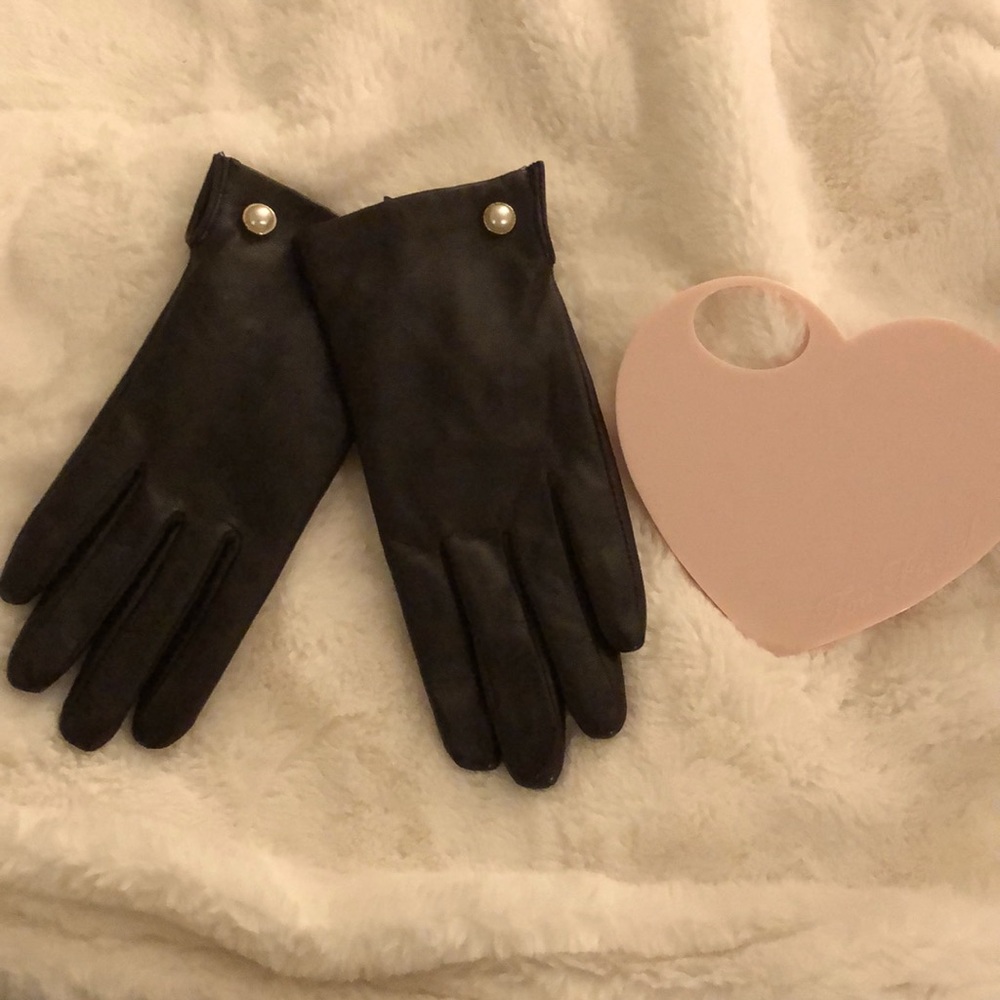 Fownes brothers Ethiopian leather wore once